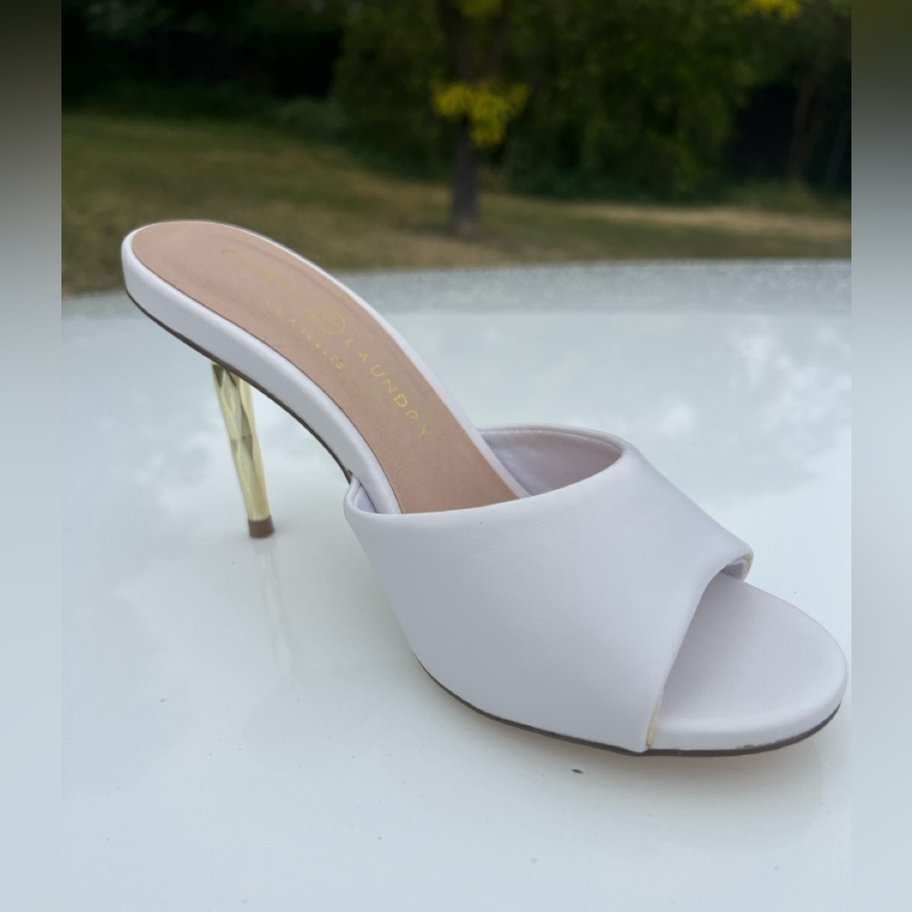 Chinese Laundry White Open-Toe Mule Heels with Gold Stiletto